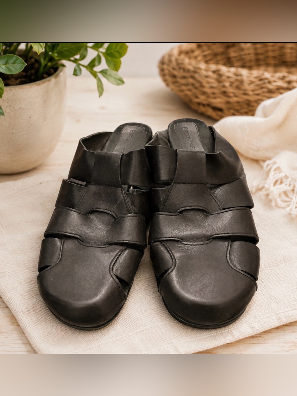Enzo Angiolini  size 10 black leather mules sandal slippers